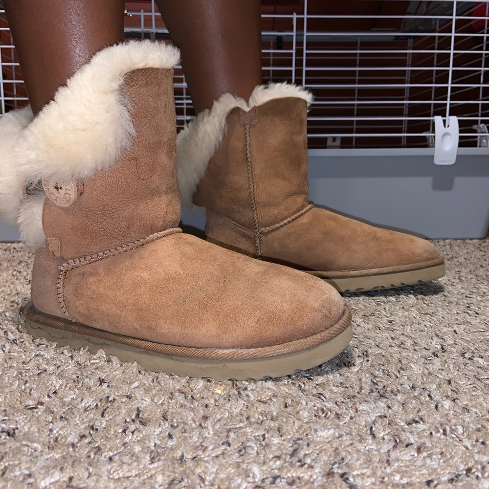 Uggs Bailey Button
